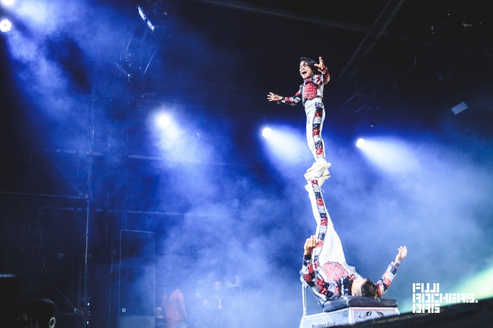 The illusive man & los carlos high flying circus
