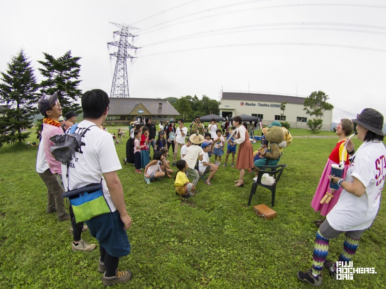 クイズに答えてお宝ゲットだ！ | FUJIROCK EXPRESS '17 | フジロック