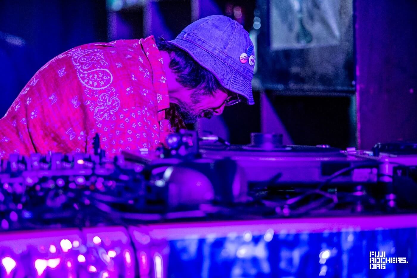 DJ/TAN IKEDA a.k.a. P.M.D.M.F! (BANDIT BUGGY)