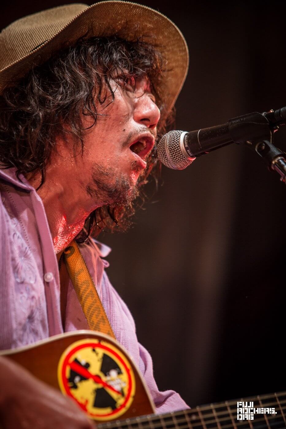 AO YOUNG & FLYING GIMMY’S