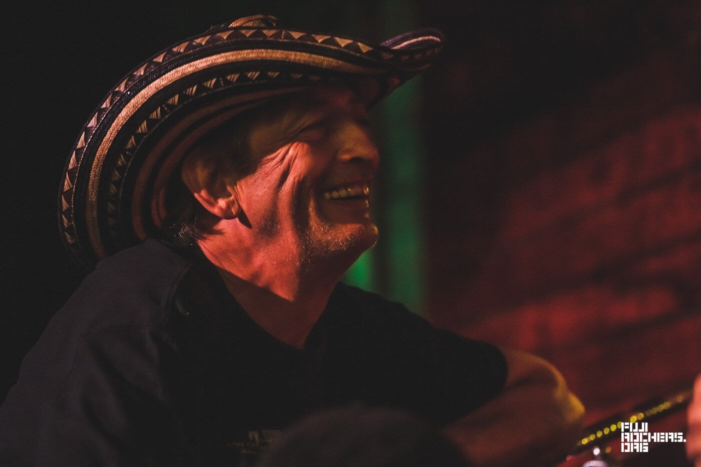 CUMBIA KID meets CHONTA DJ