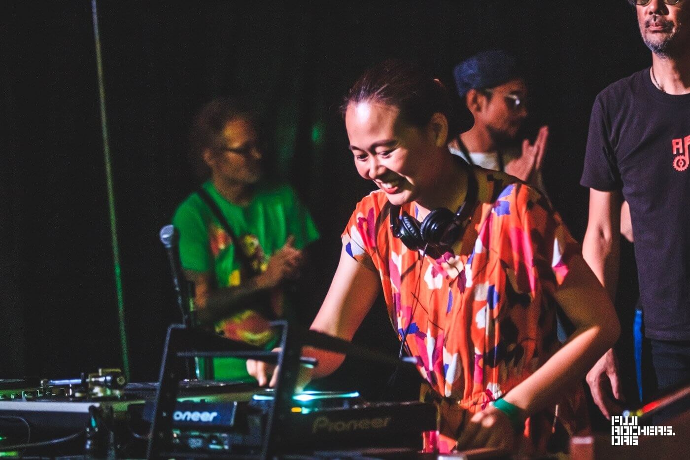 RADICAL MUSIC NETWORK