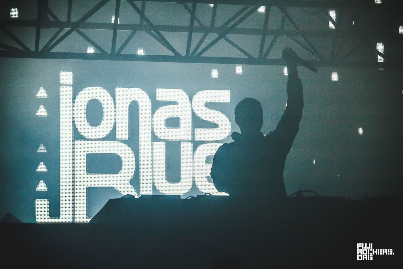 JONAS BLUE