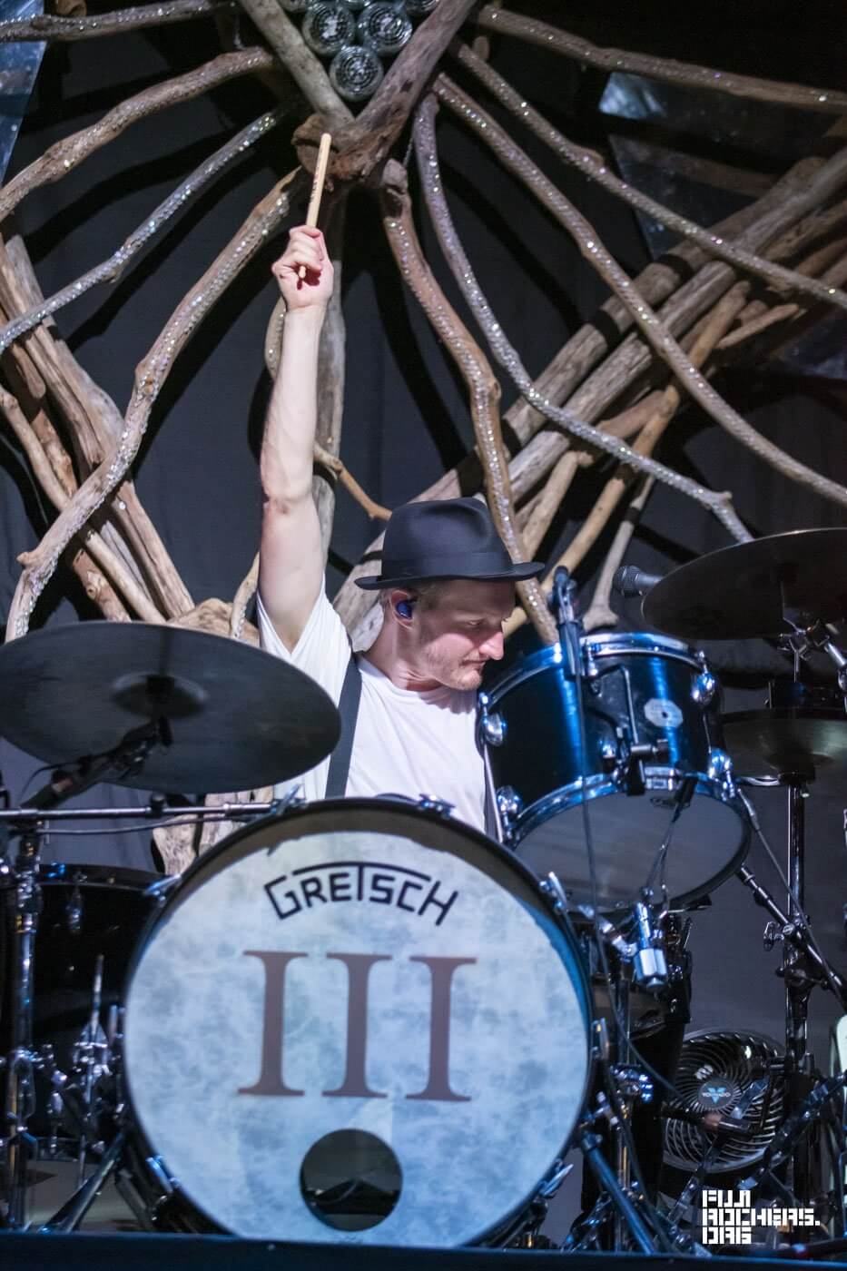 THE LUMINEERS