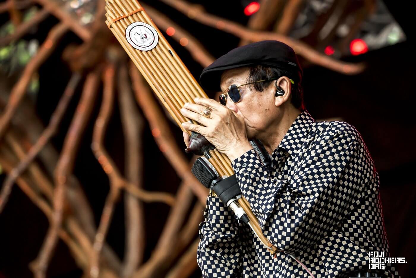 THE PARADISE BANGKOK MOLAM INTERNATIONAL BAND