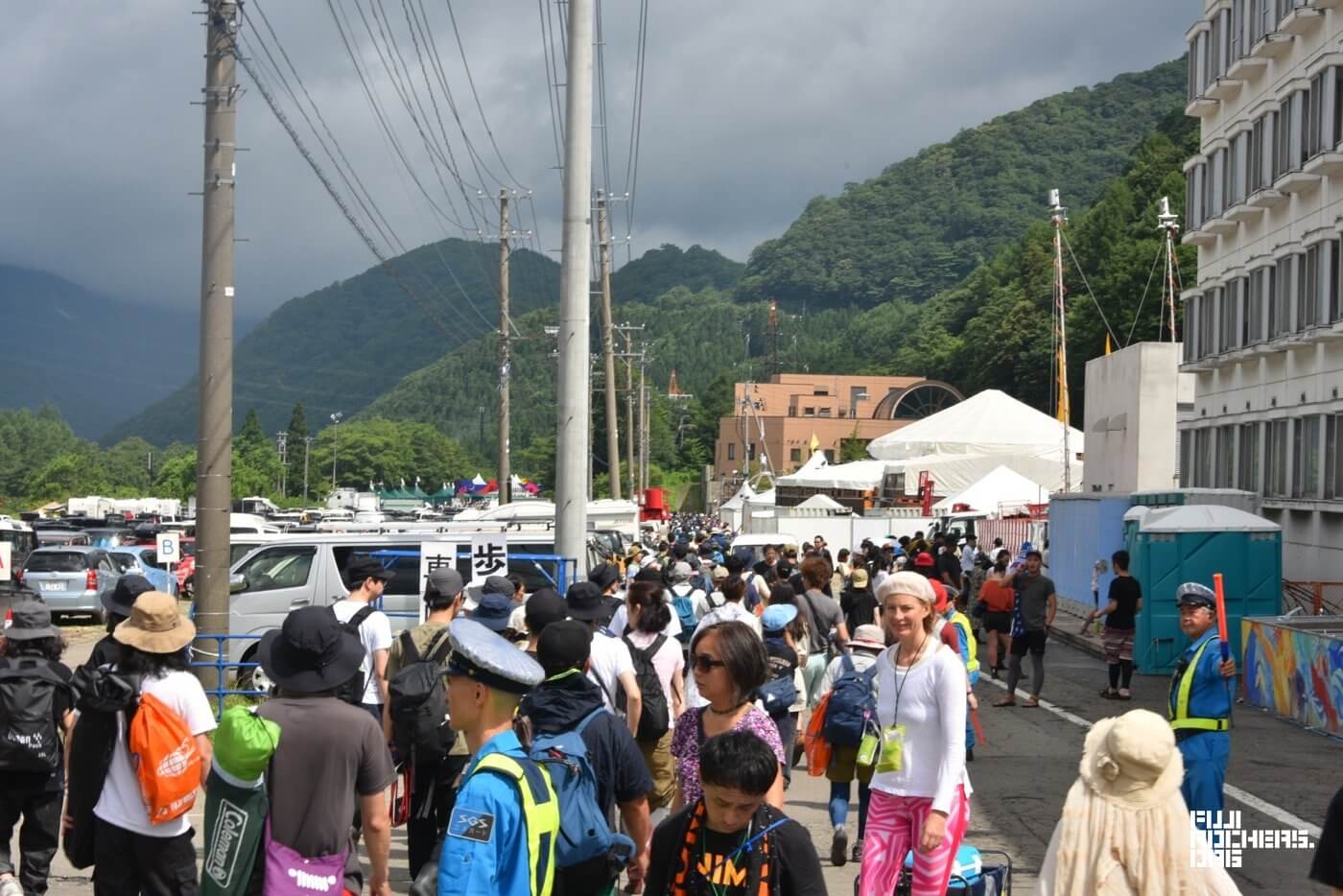 3日目、入場ゲート手前〜グリーンの様子