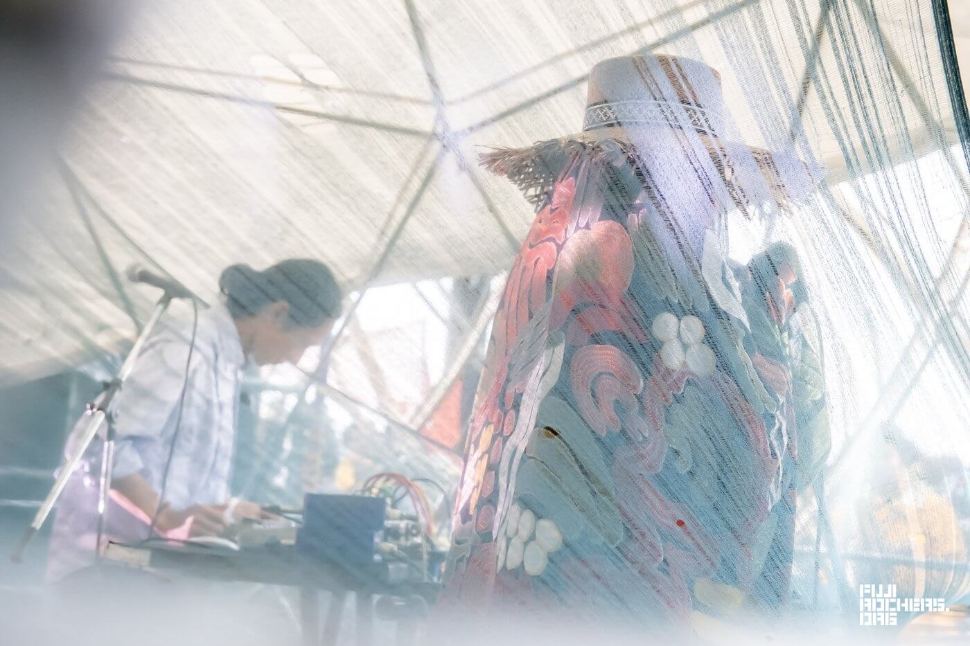 ERUSAERT AMIHSUKAY（水曜日のカンパネラ×オオルタイチ）