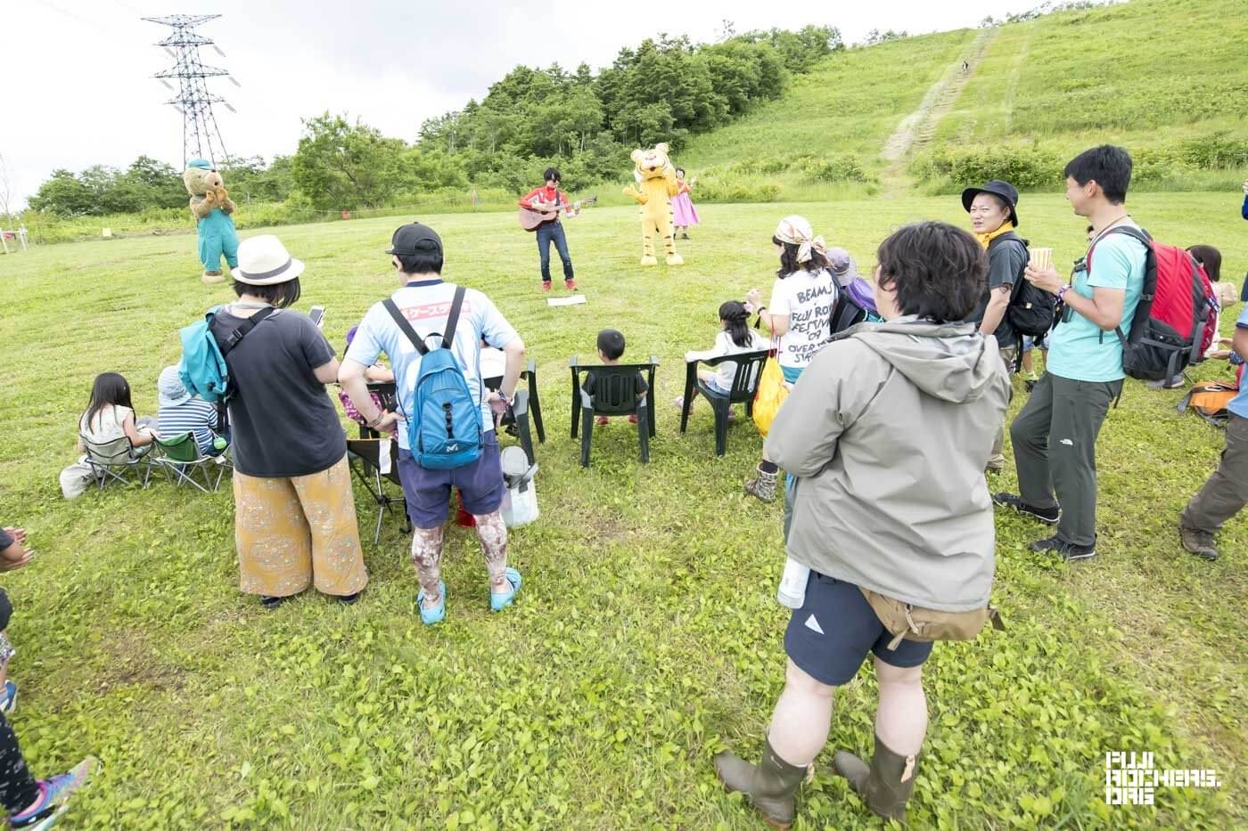 天空の住人、ヒーローとハイジのライブ!