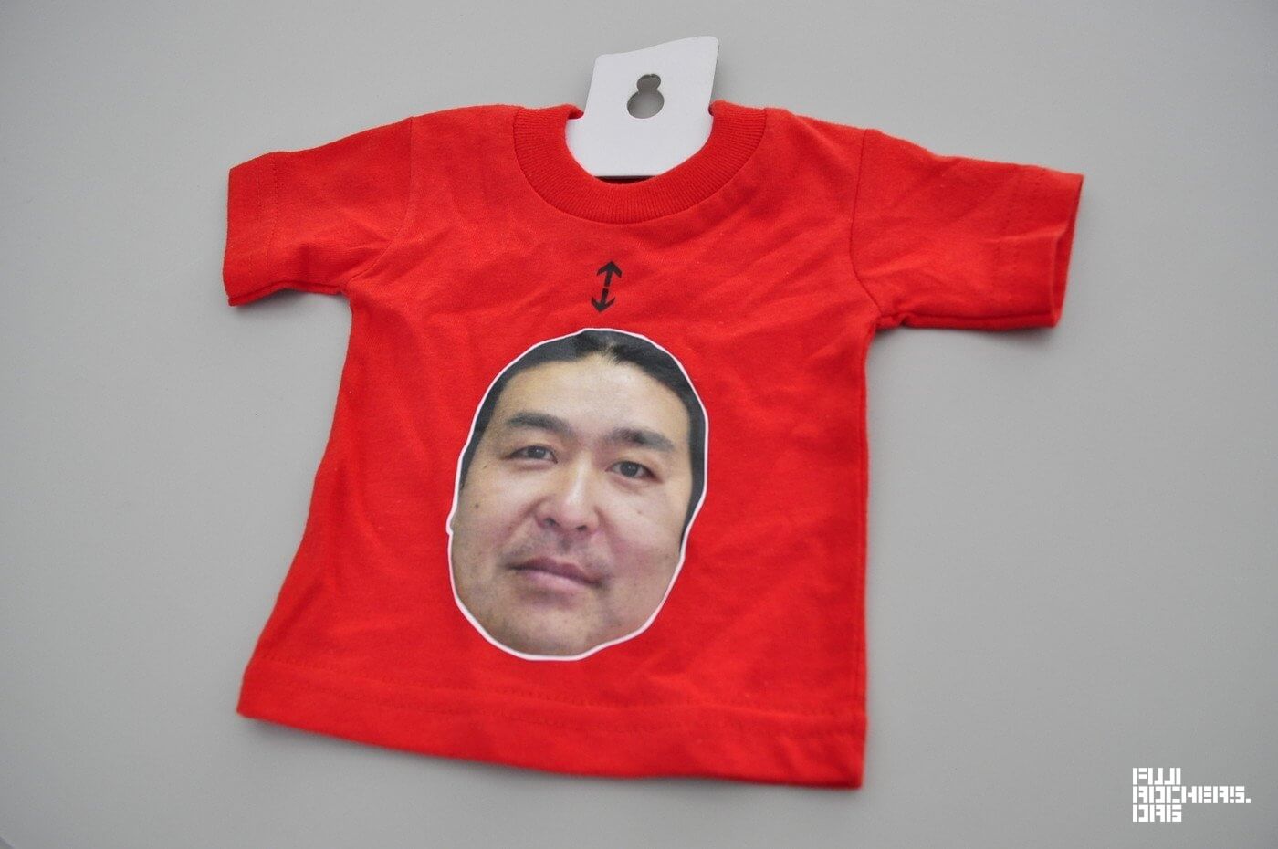 準備が進む場外エリアの岩盤