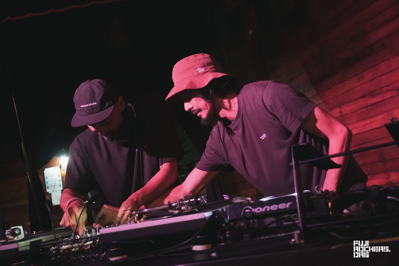 MASAYA FANTASISTA & MIKEY VAROT (JAZZY SPORT)