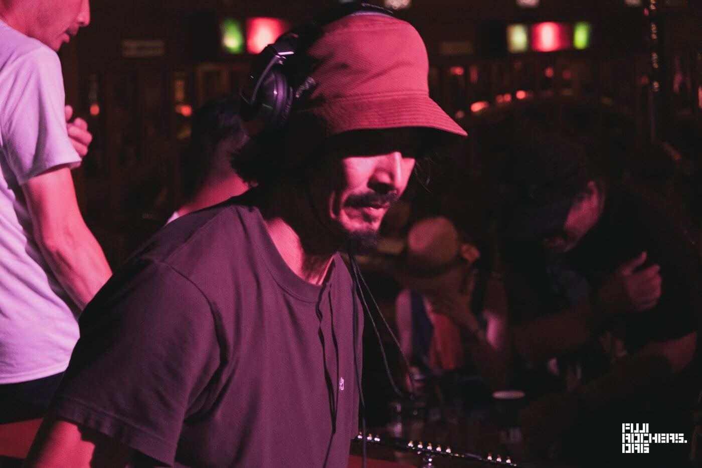 MASAYA FANTASISTA & MIKEY VAROT (JAZZY SPORT)