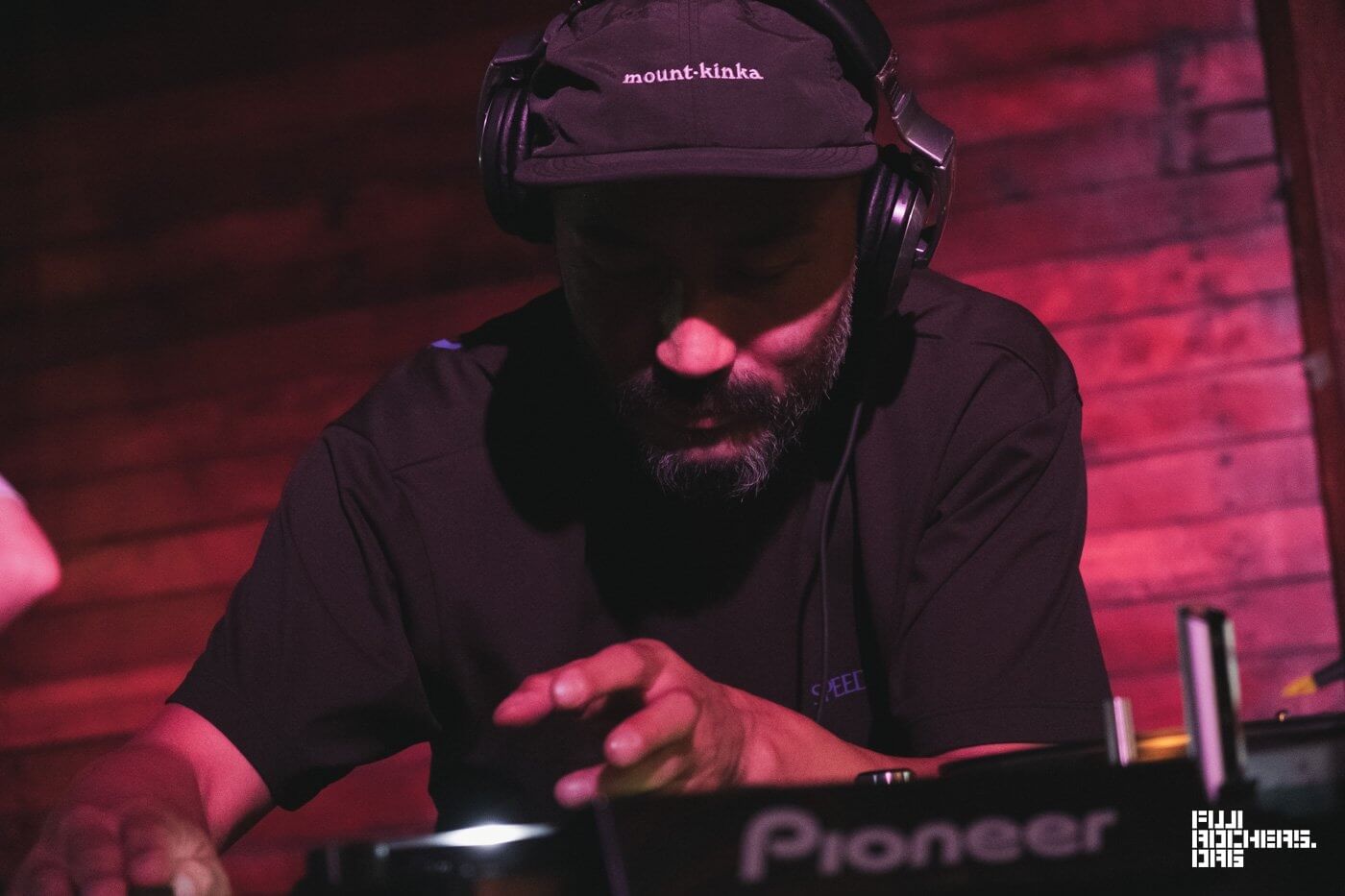 MASAYA FANTASISTA & MIKEY VAROT (JAZZY SPORT)