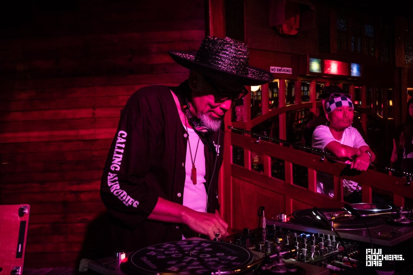 DR. IHARA (CLUB SKA)