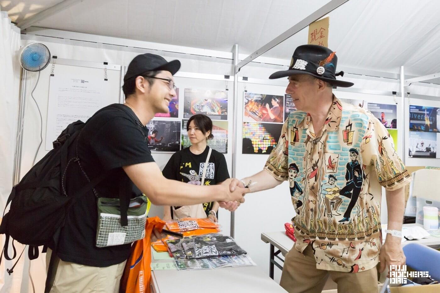 GAZ MAYALLサイン会のようす!