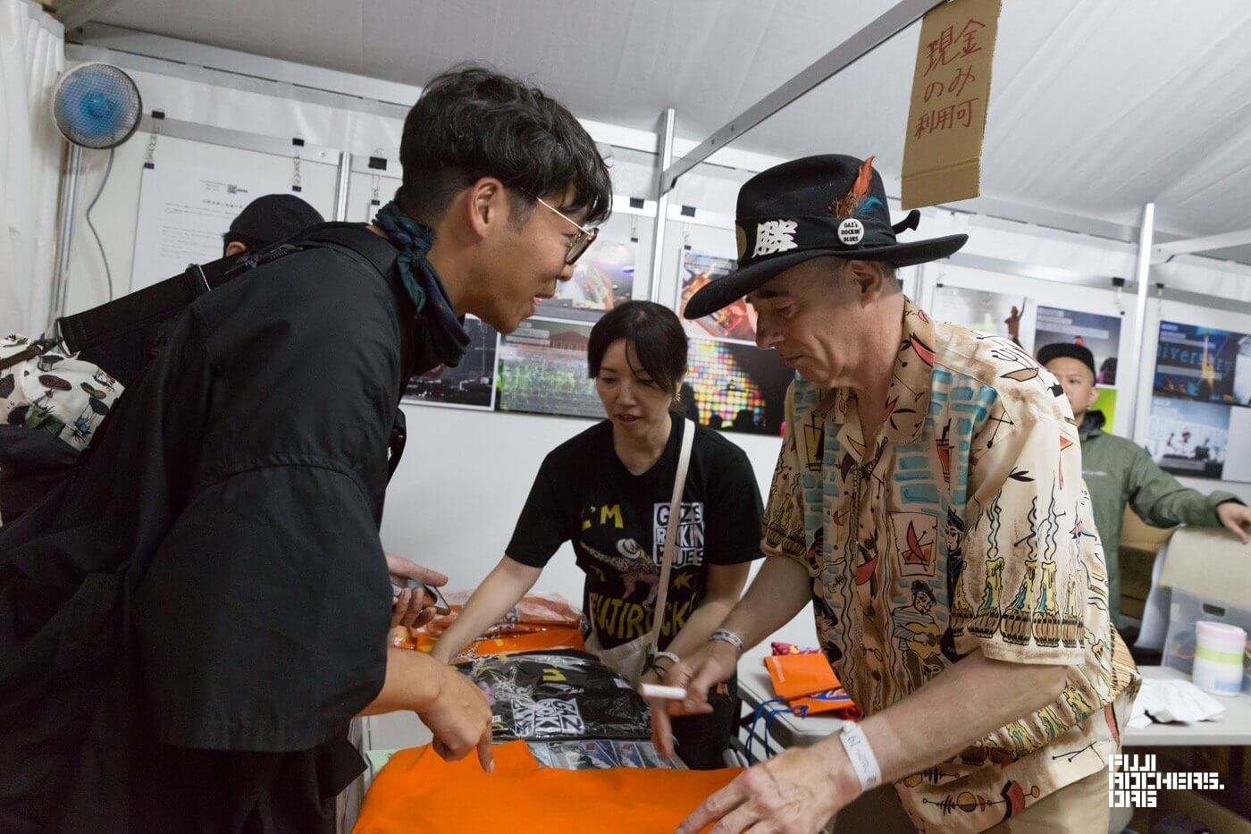 GAZ MAYALLサイン会のようす!