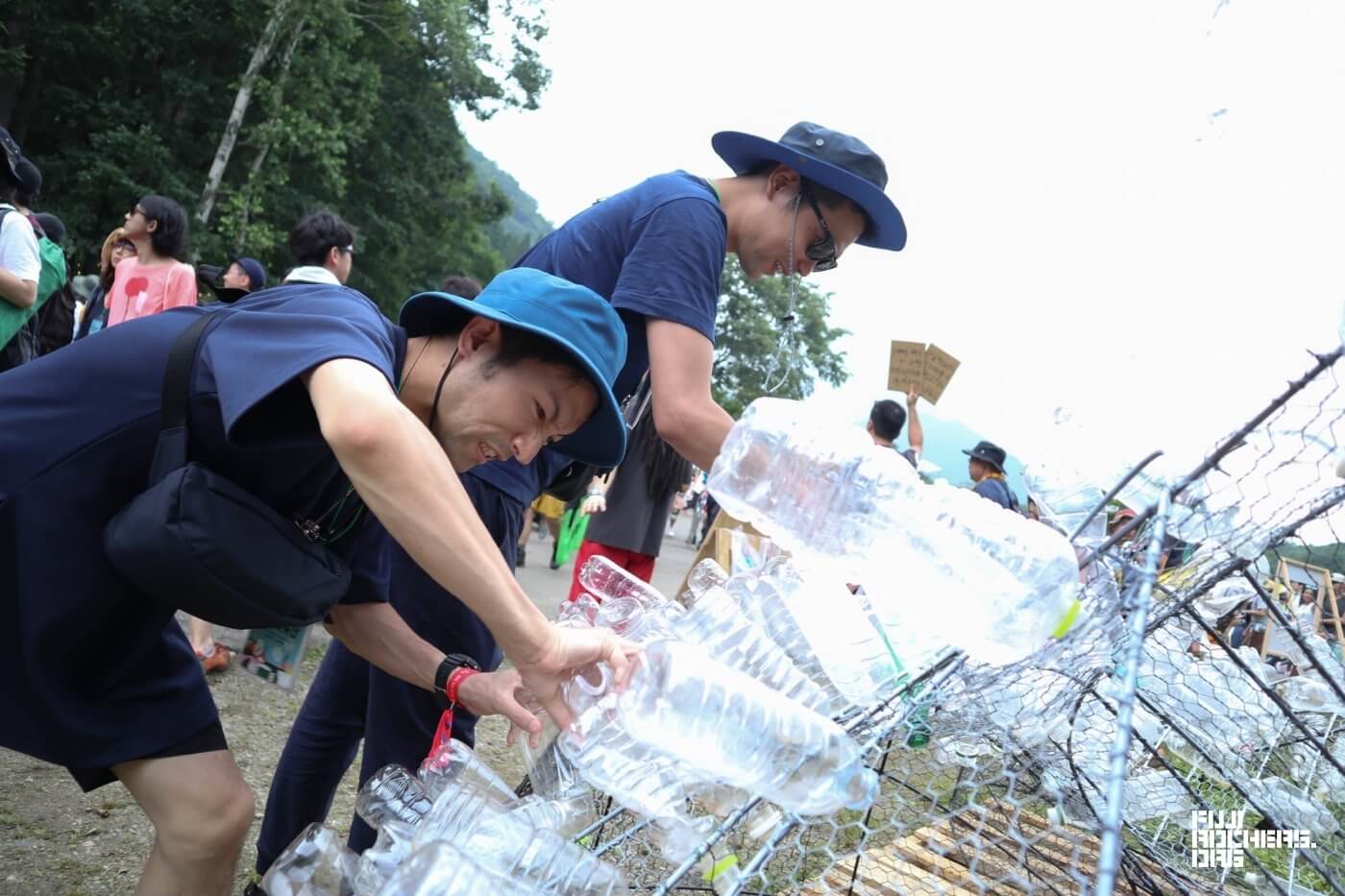 KEENで巨大な靴のオブジェが出現