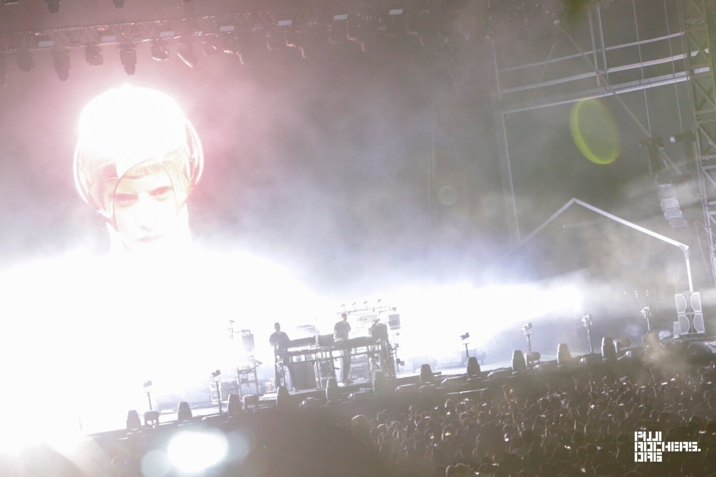 THE CHEMICAL BROTHERS