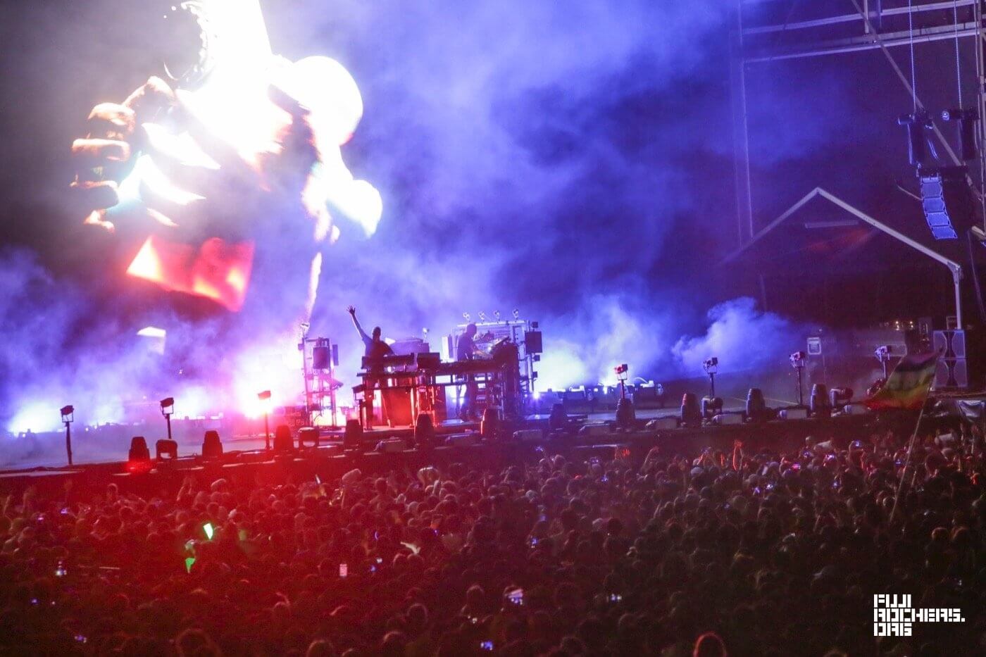 THE CHEMICAL BROTHERS