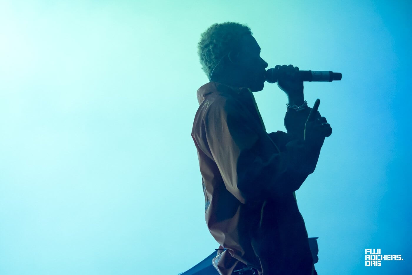 TORO Y MOI