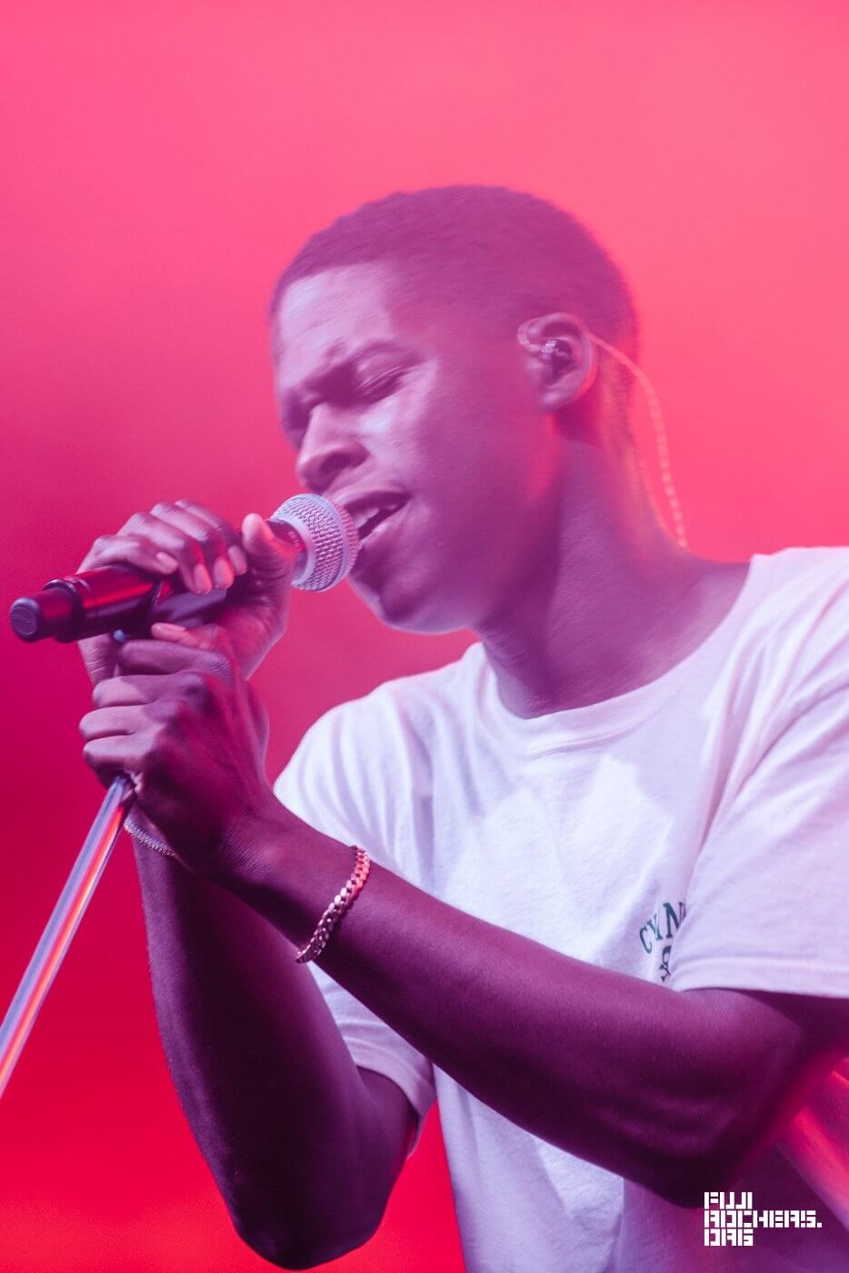 DANIEL CAESAR