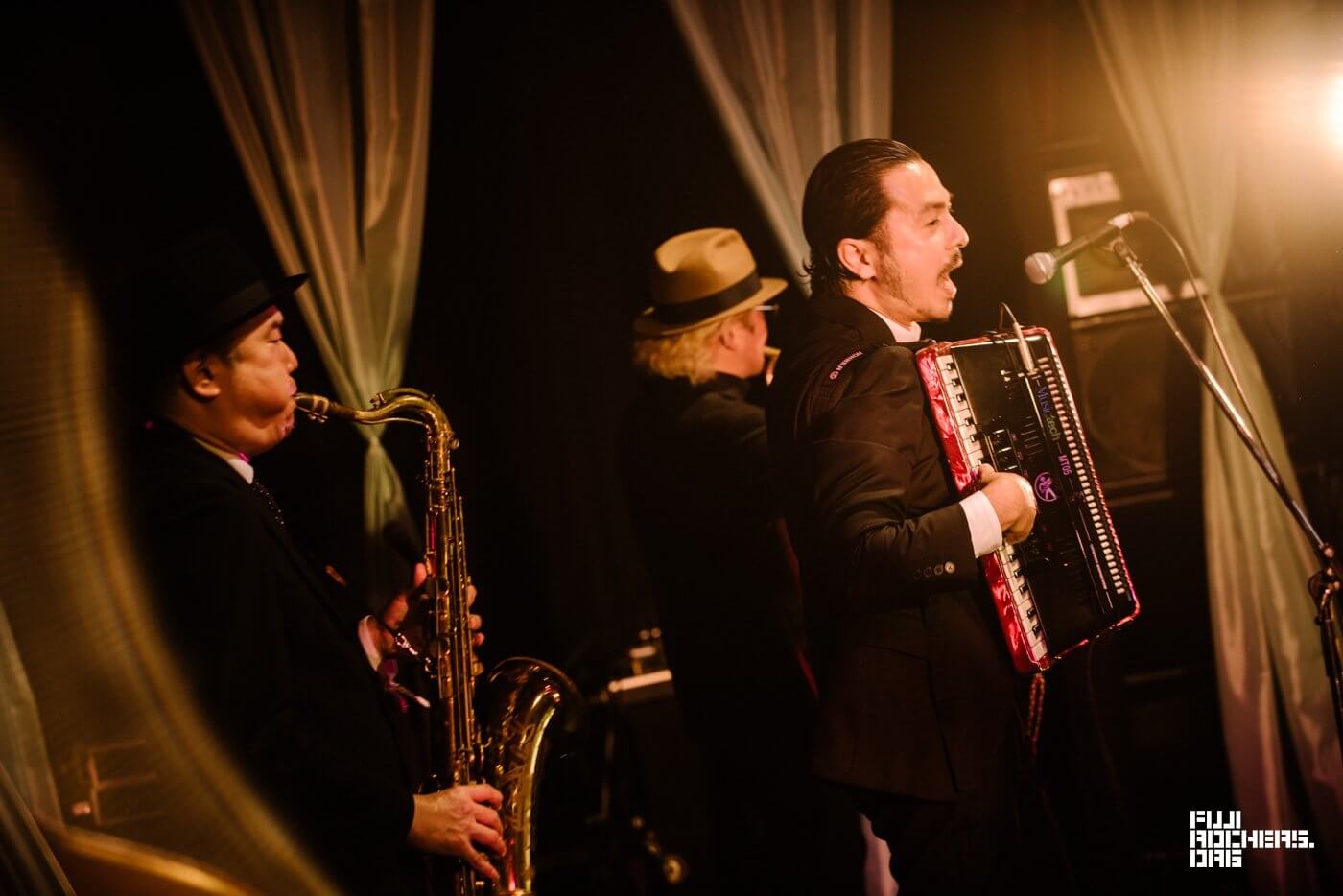 勝手にしやがれ