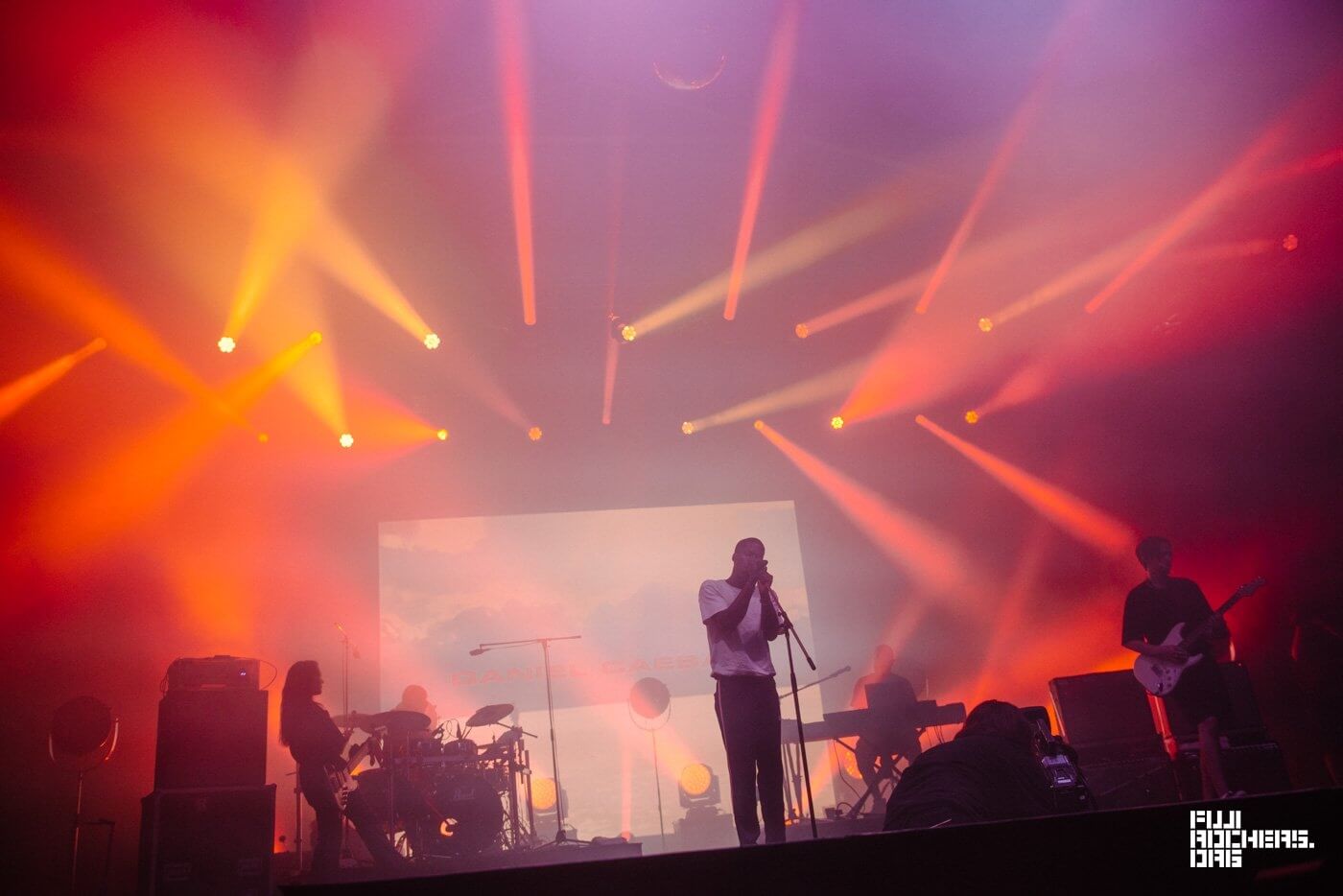DANIEL CAESAR