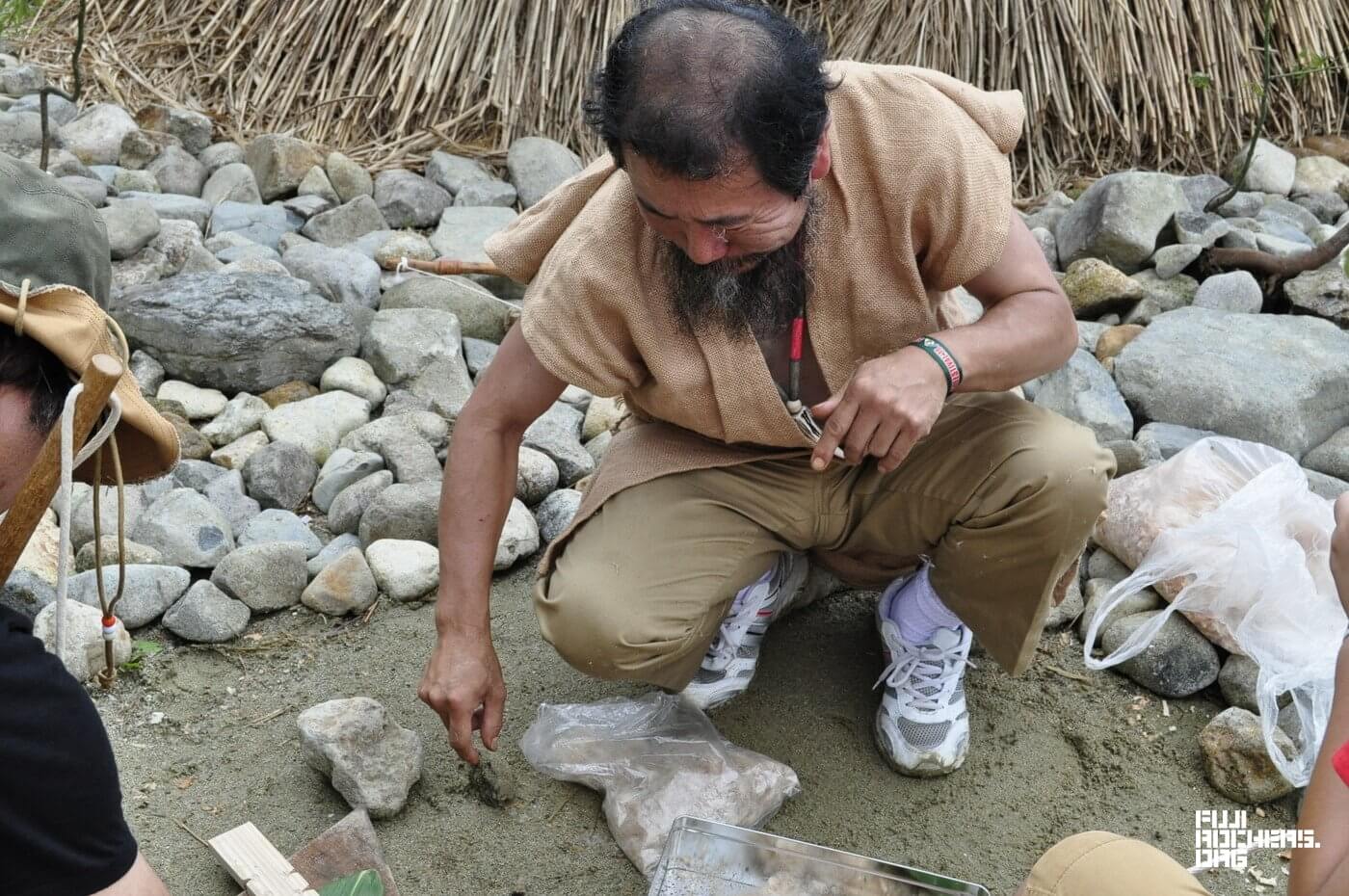 奥地のオレンジカフェで火起こし体験!