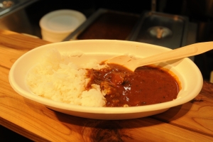 カレー食べくらべ：ビストロ・タカ