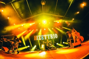 H ZETTRIO