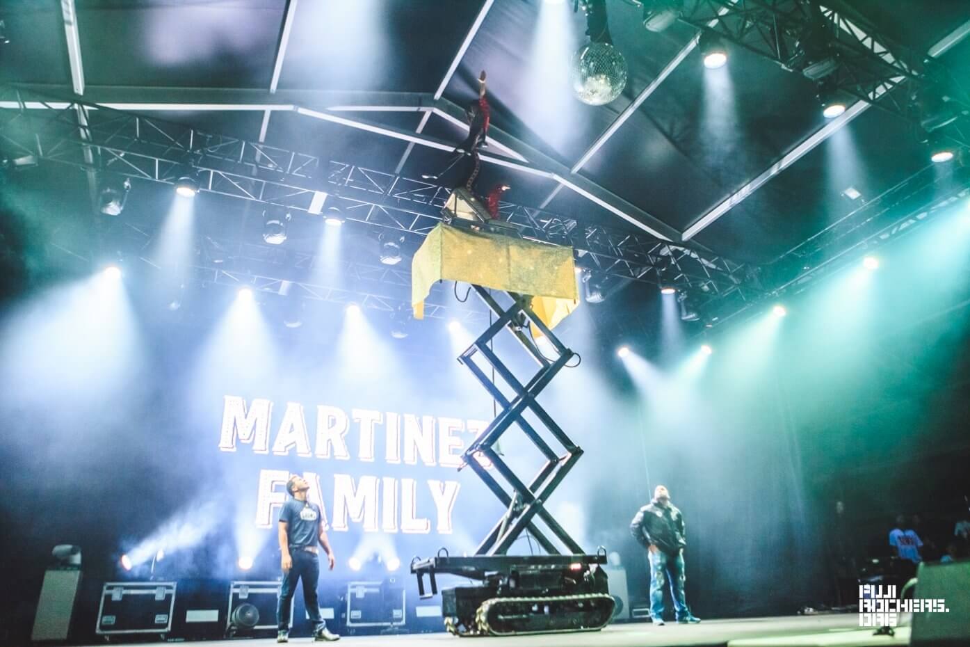 MARTINEZ FAMILY | FUJIROCK EXPRESS '18 | フジロック会場から最新レポートをお届け