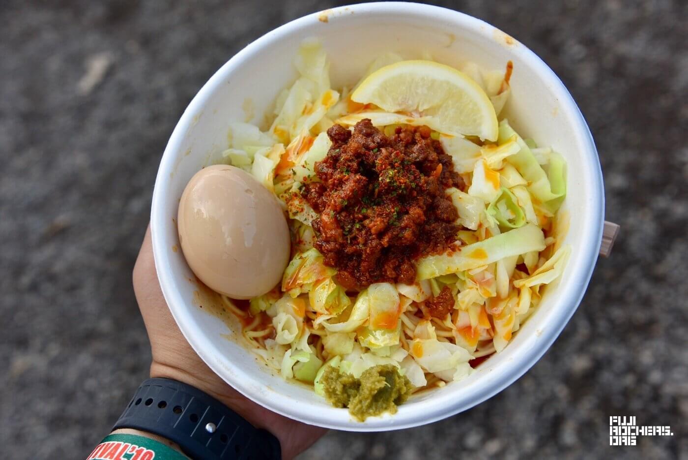 汁なし坦々麺