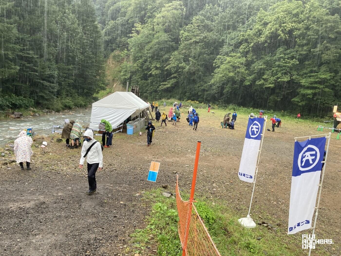 雨が降りだしました！