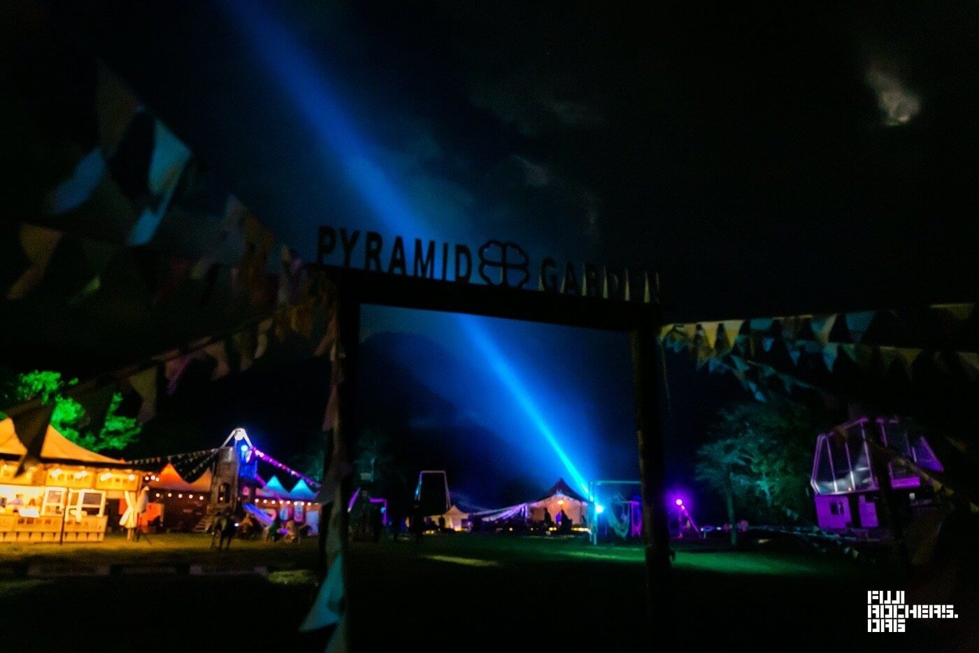 夜のPYRAMID GARDEN