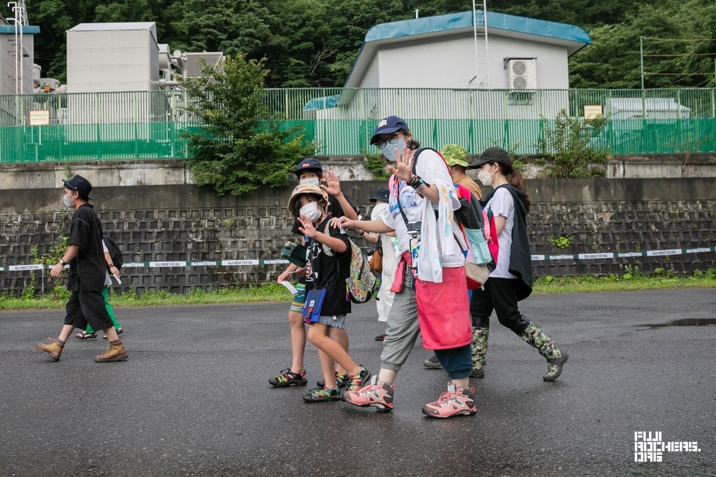 あなたも写っているかも？ゲートオープンすぐのお客さん達４