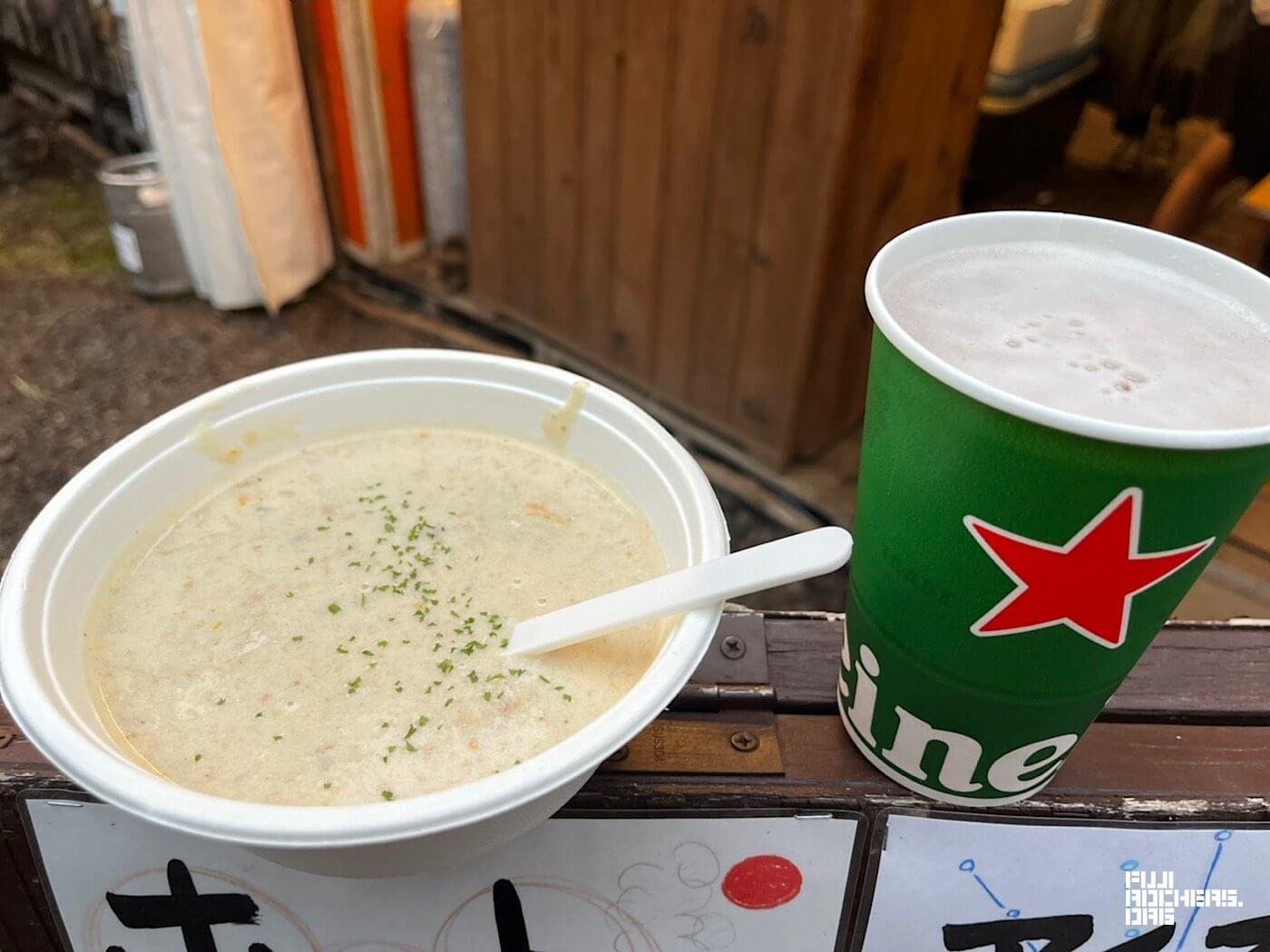 朝霧食堂　シチューとビール