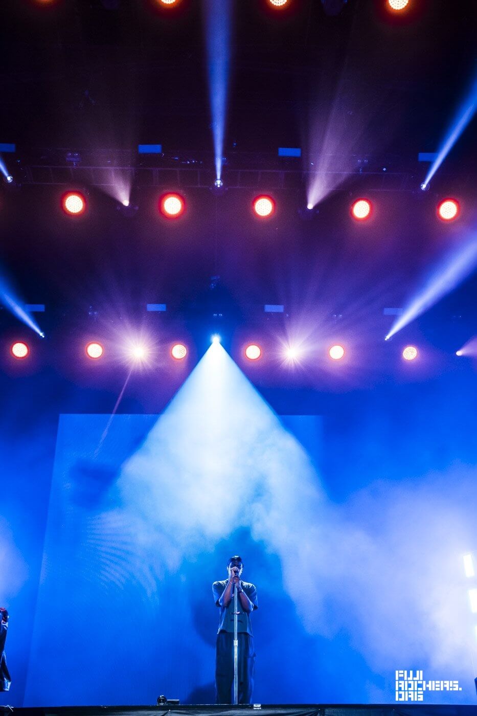 DANIEL CAESAR