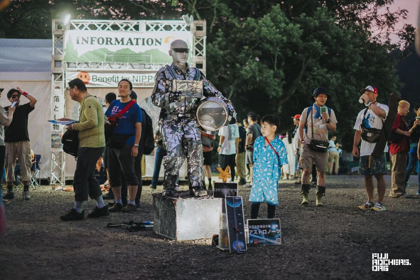 前夜祭から神出鬼没！大道芸人さんを探せ！！