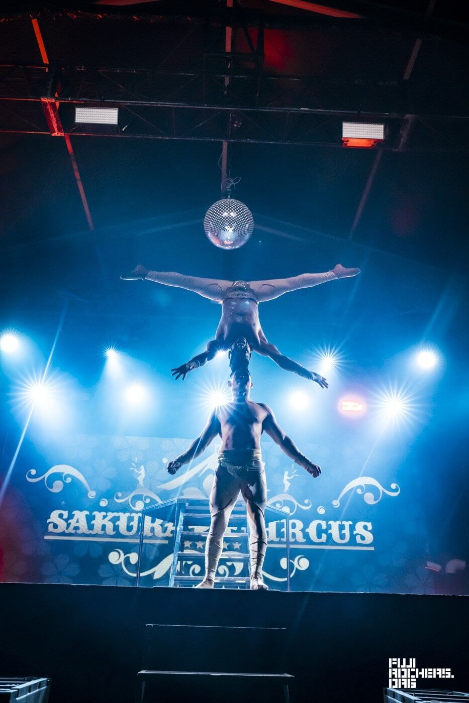 SAKURA CIRCUS