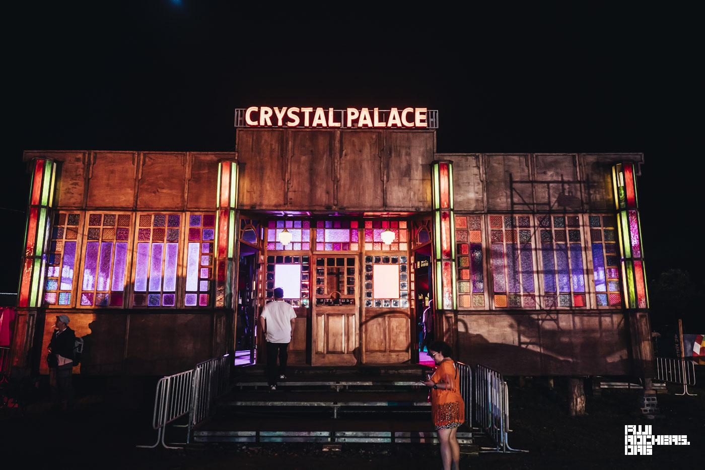 最終日のCRYSTAL PALACE TENT