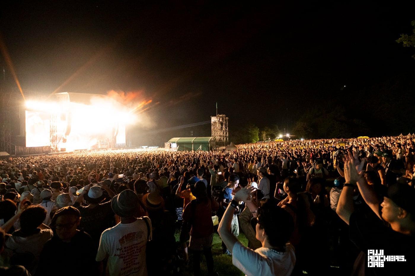 ENG: The Killers bring the passion to Fuji Rock