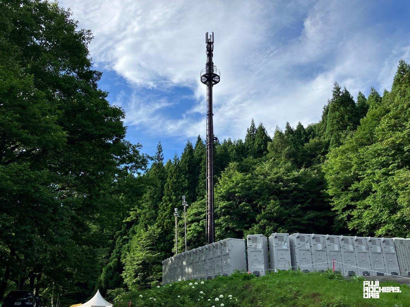 携帯電話の電波は届くかな？　会場内にある基地局