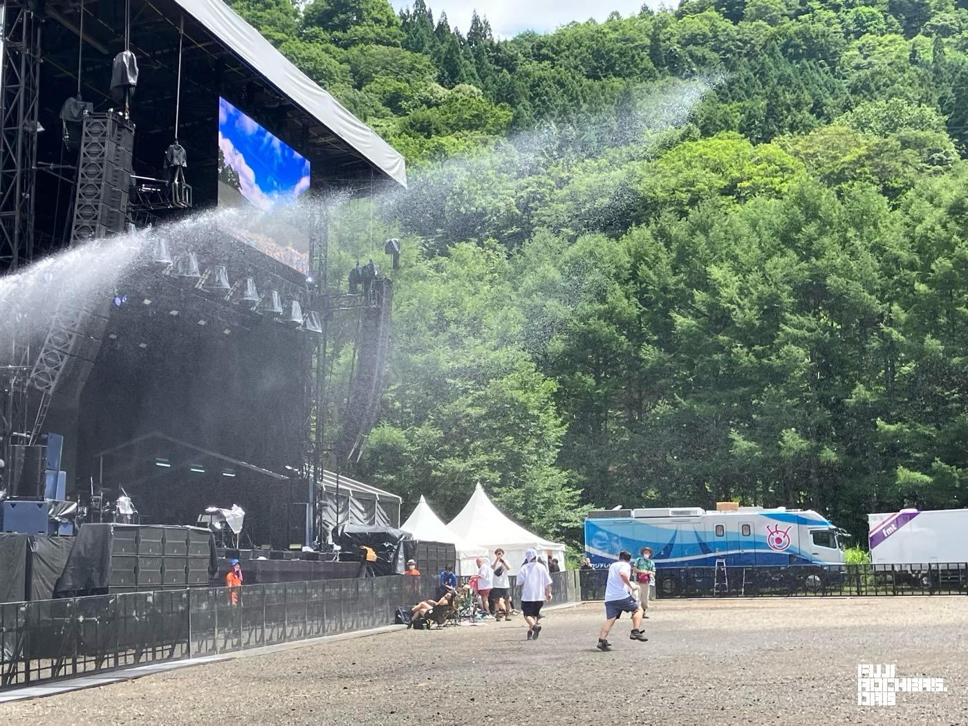 WHITE STAGEで、シャワーを浴びよ