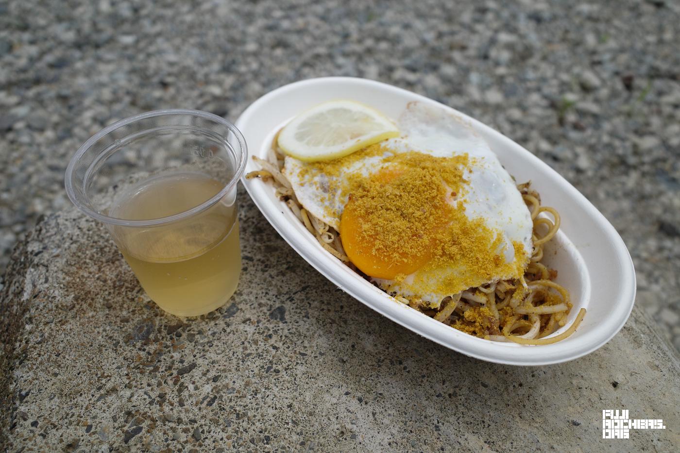 カラスミ焼きそばとナチュラルワイン