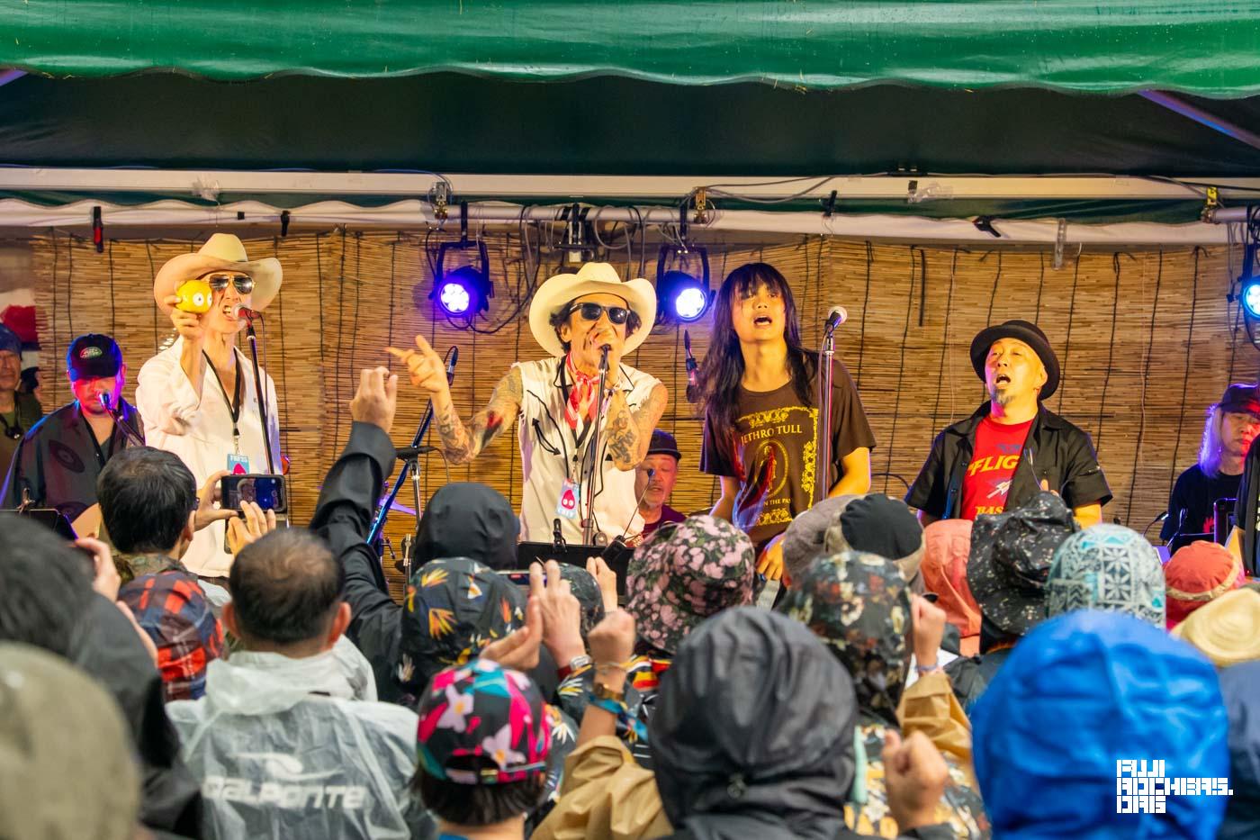 苗場音楽突撃隊