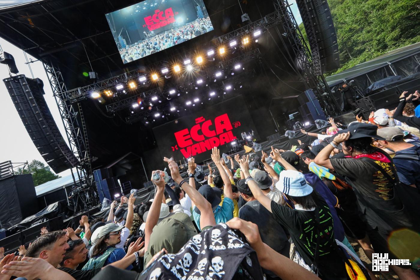 ENG: ECCA VANDAL