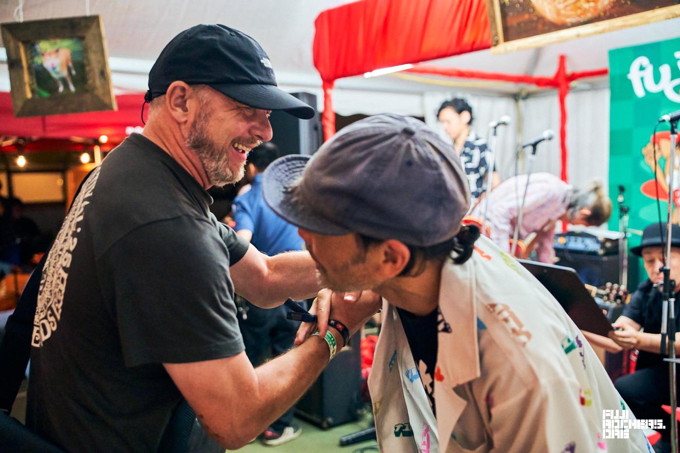 ゲリラDJs、どん吉カフェでフジロックデビュー！