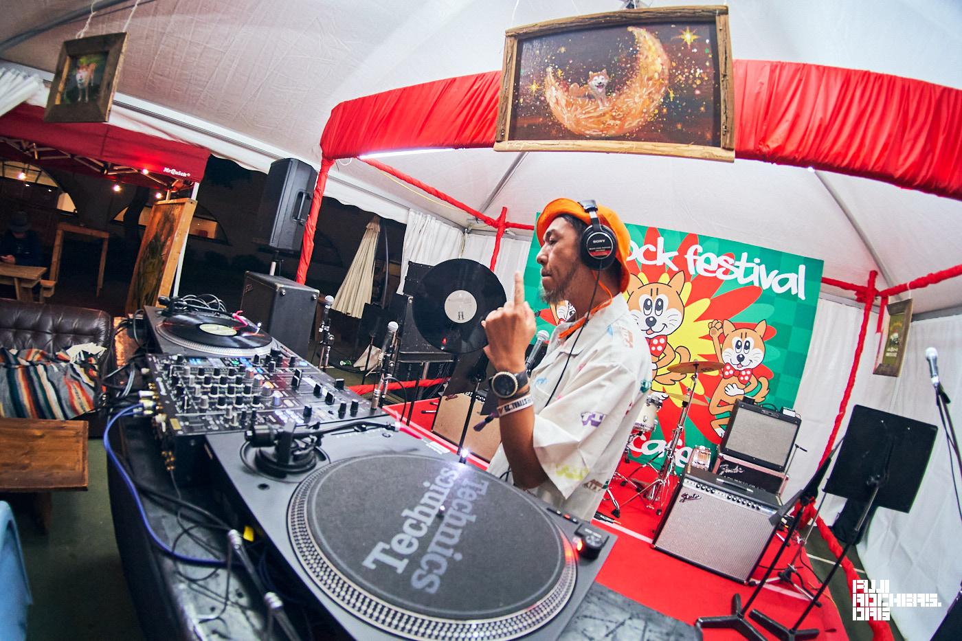 ゲリラDJs、どん吉カフェでフジロックデビュー！