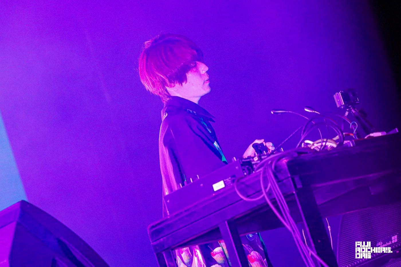 NIGHT TEMPO