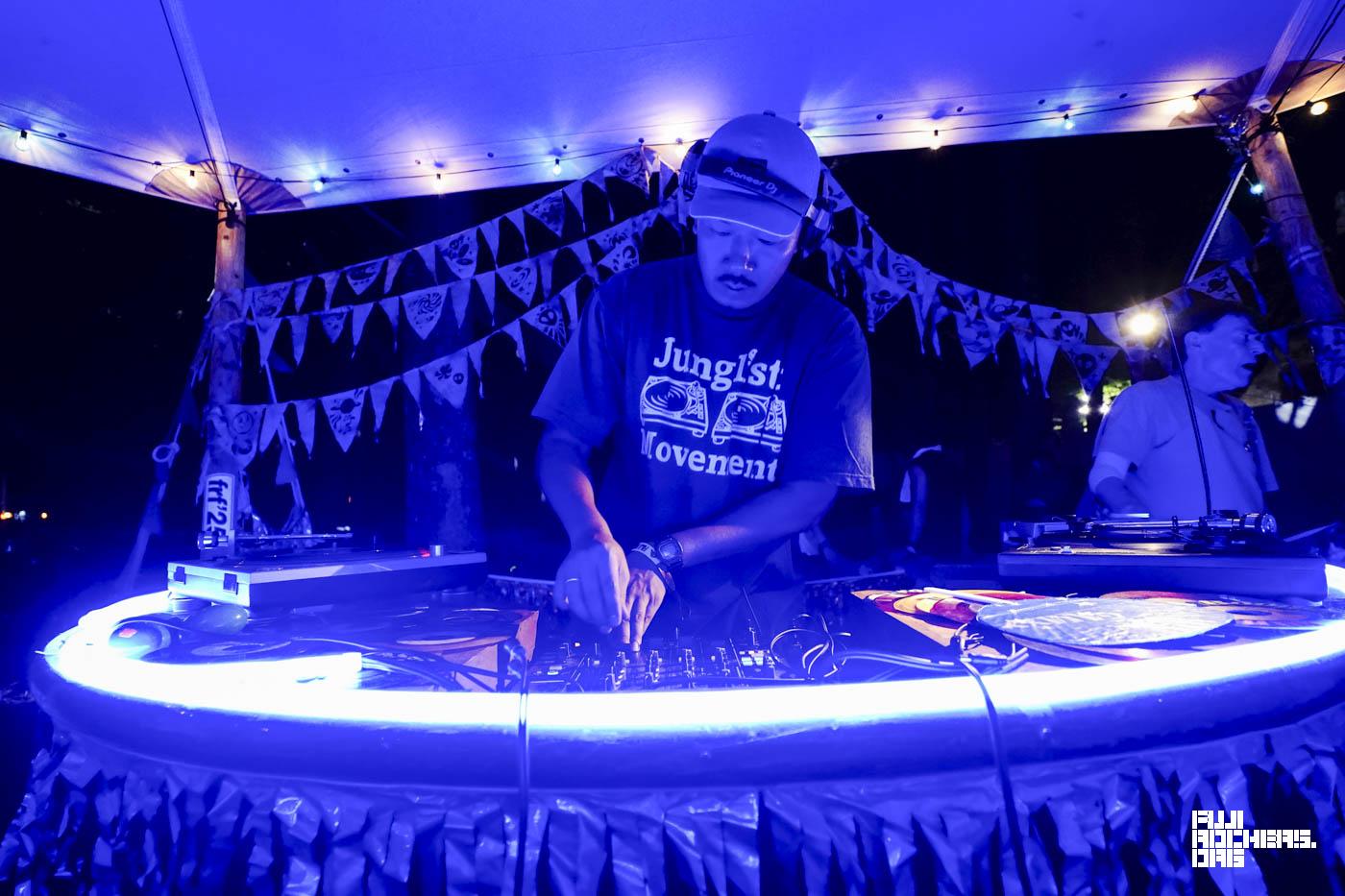 DJ TOMMY