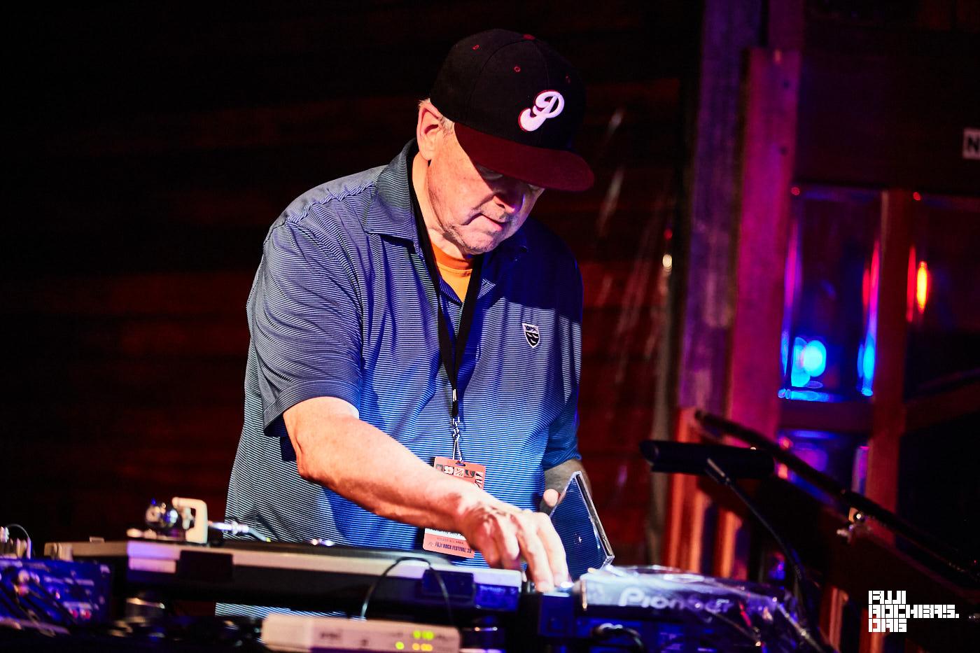 ROOTS & RHYTHM DJ HARRY DUNCAN
